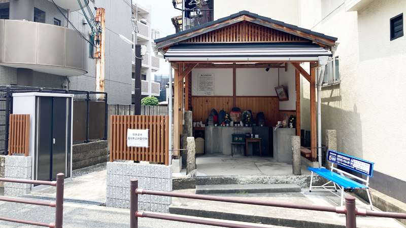 塚本墓地
